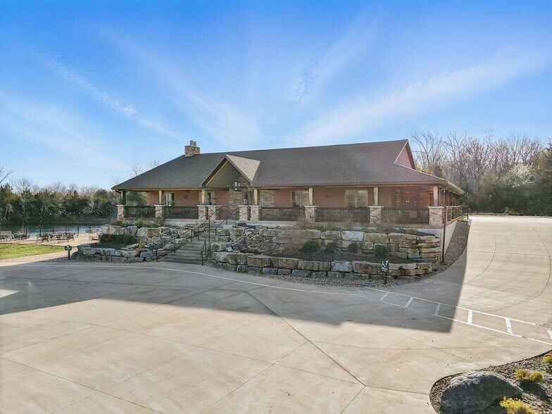 More Photos Of 3960 Highway Z, Wentzville Winery Vineyard For Sale