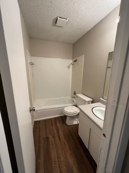 More Photos Of 511 Blake St, Texarkana Apartments For Sale