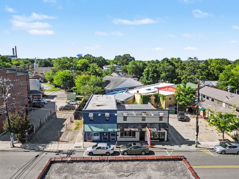 More Photos Of 705 W Rosemary St, Chapel Hill Storefront For Sale
