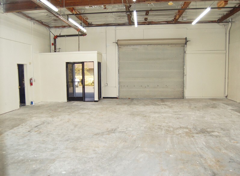 More Photos Of 554 Martin Ave, Rohnert Park Warehouse For Lease