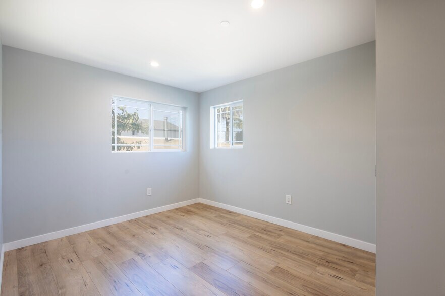 More Photos Of 3468 W 71st St, Los Angeles Apartments For Sale