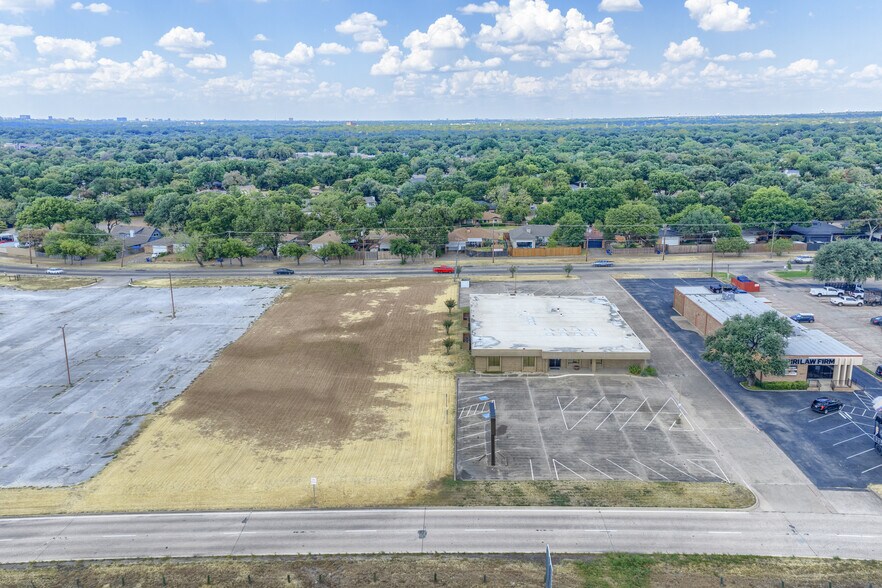 More Photos Of 8001 E R L Thornton Fwy, Dallas Office For Sale