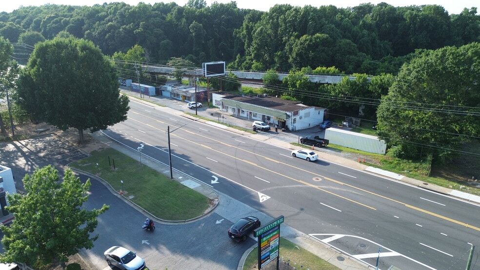 More Photos Of 2635-2637 Martin Luther King Jr Dr SW, Atlanta General Retail For Sale