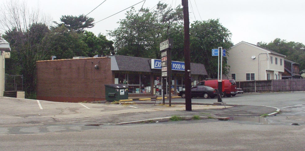 More Photos Of 408-414 Center St, Randolph Unknown For Lease