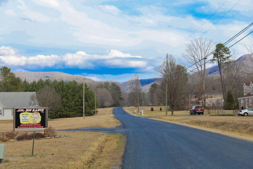 More Photos Of 232 Mine Branch Rd, Crimora Specialty For Sale