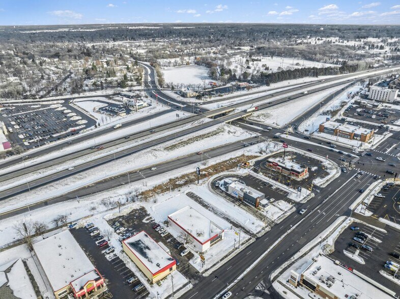 More Photos Of 1955 County Road D E, Maplewood Auto Repair For Sale