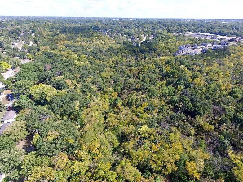 More Photos Of 10806 Grandview Rd, Kansas City Land For Sale