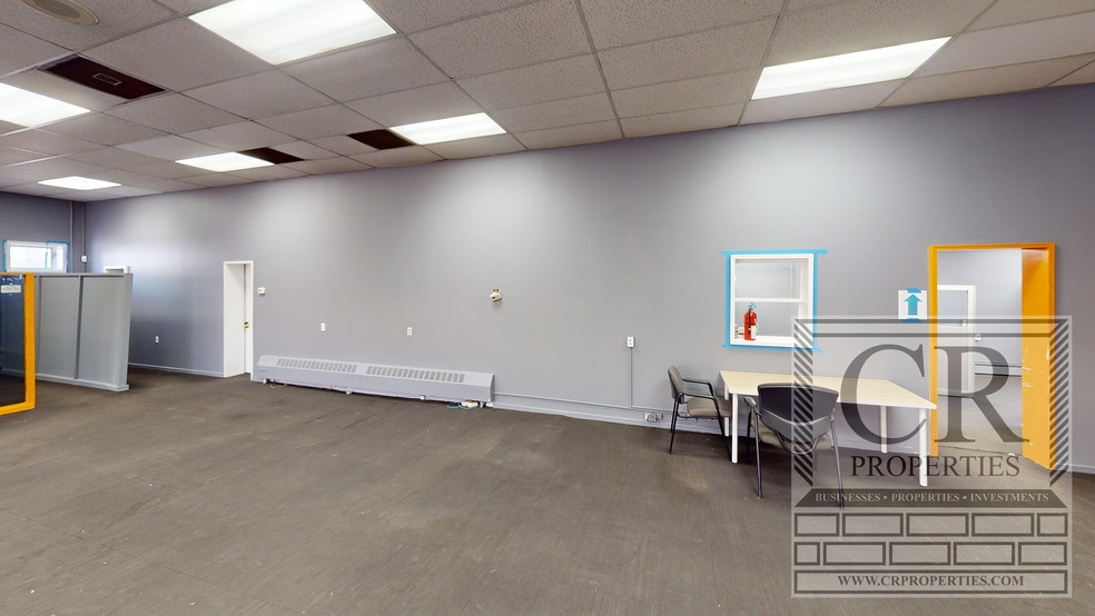 More Photos Of 2934 US Route 9W, New Windsor Township Auto Dealership For Sale