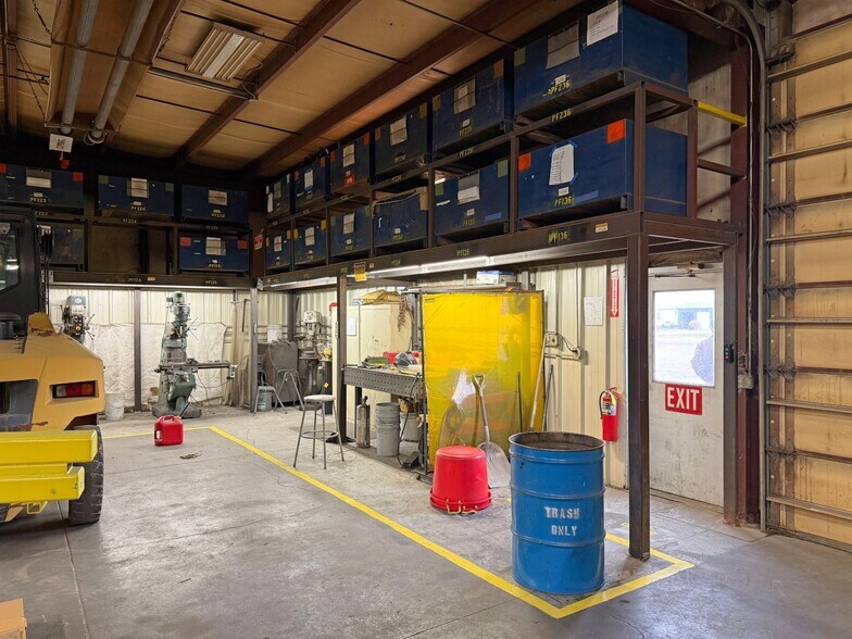 More Photos Of 2120 4th Ave, Holdrege Industrial For Sale