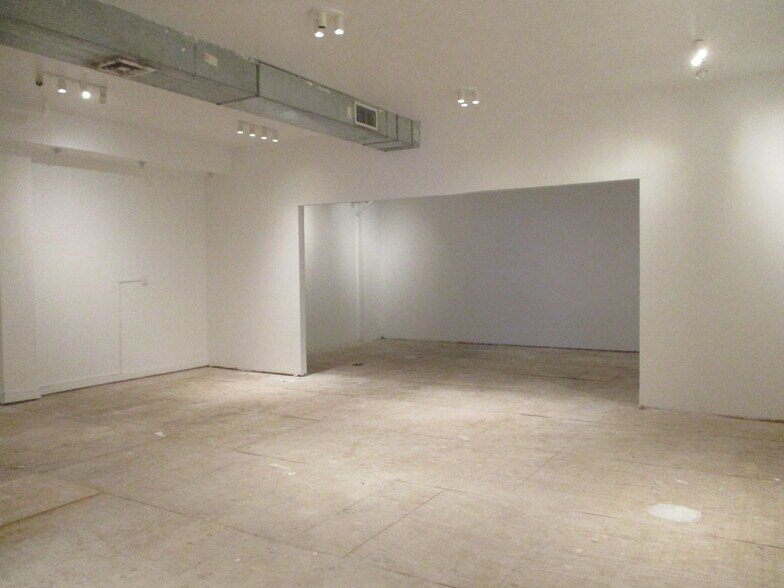 More Photos Of 900 Fulton St, Brooklyn Storefront For Lease