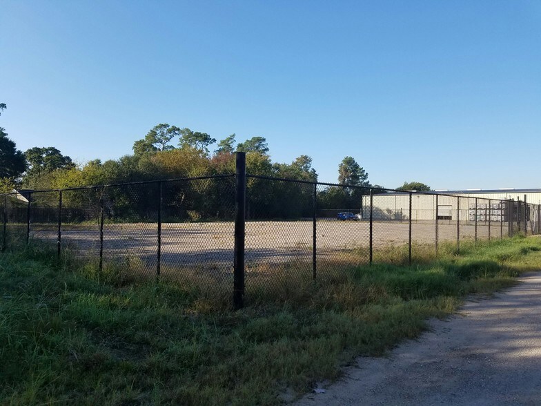More Photos Of 6430 Antoine Dr, Houston Land For Lease