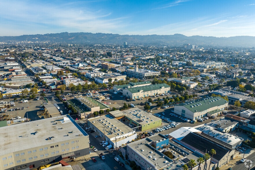 More Photos Of 1940 Union St, Oakland Warehouse For Lease