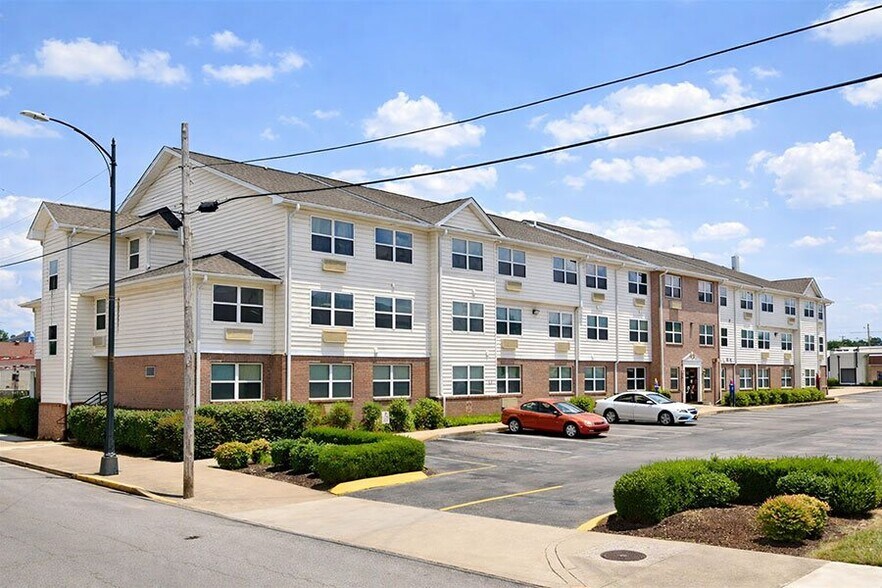More Photos Of 111 E 4th St, Hopkinsville Apartments For Sale
