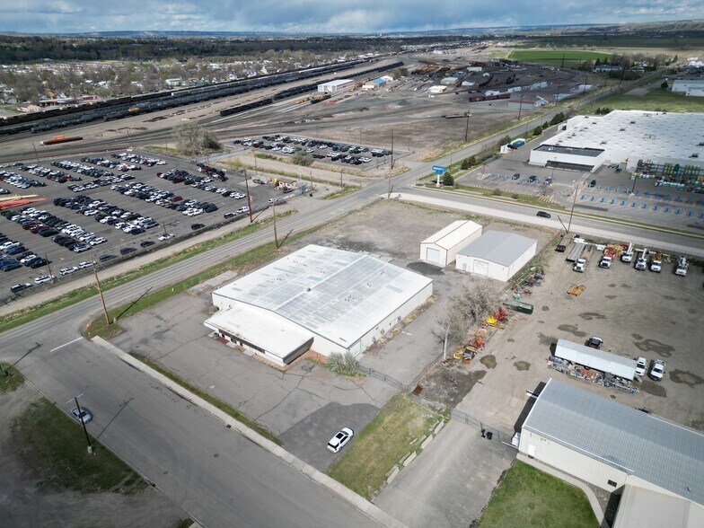 More Photos Of 119 S Washington Ave, Laurel Manufacturing For Lease