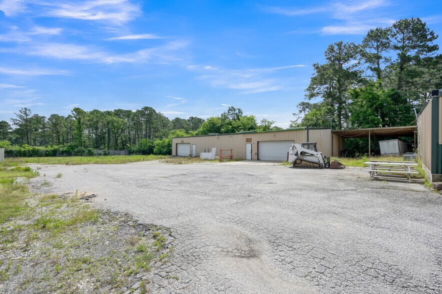 More Photos Of 2745 Interstate 45 S, New Waverly Manufacturing For Sale