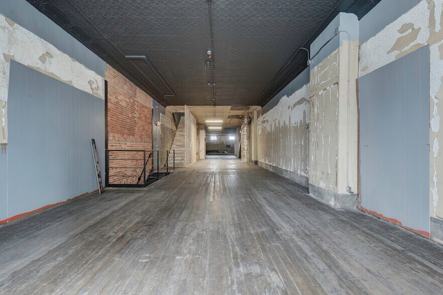 More Photos Of 620 S Calhoun St, Fort Wayne General Retail For Sale