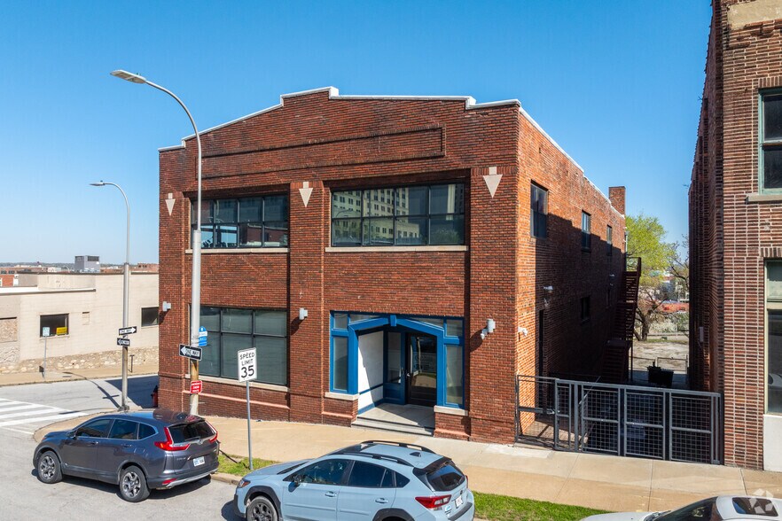 Primary Photo Of 400 Admiral Blvd, Kansas City Office For Sale