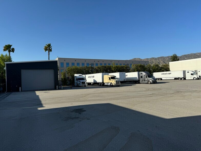More Photos Of 2940 N Hollywood Way, Burbank Land For Lease