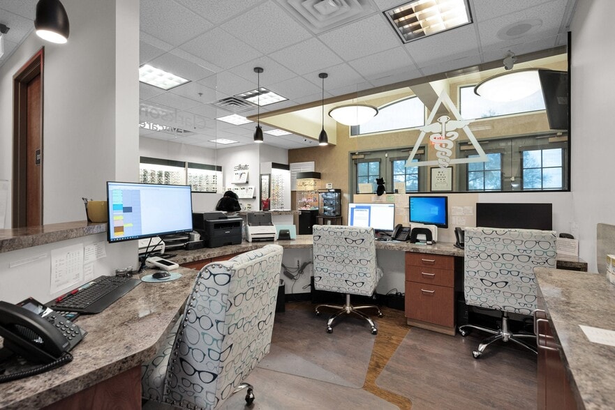More Photos Of 8404 E Shea Blvd, Scottsdale Medical For Lease