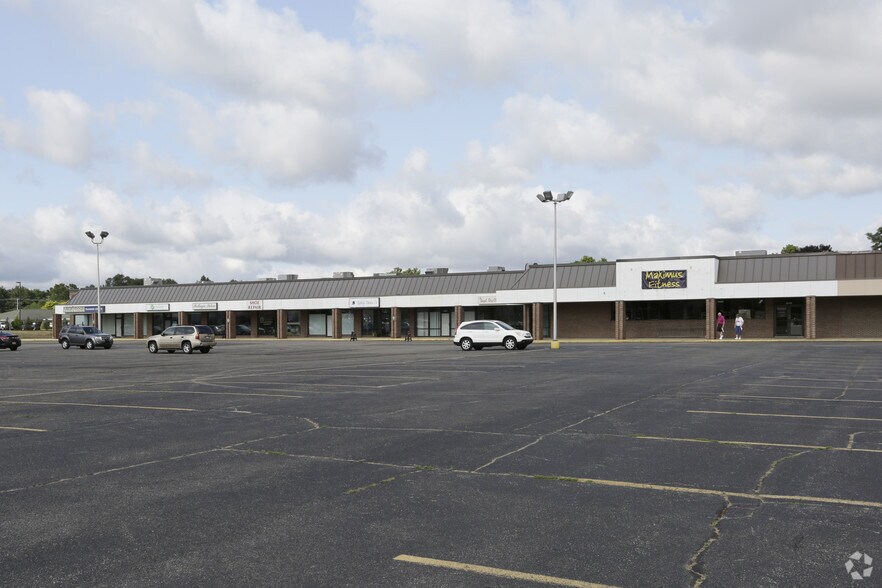 More Photos Of 3077-3099 30th St SW, Grandville Storefront For Lease