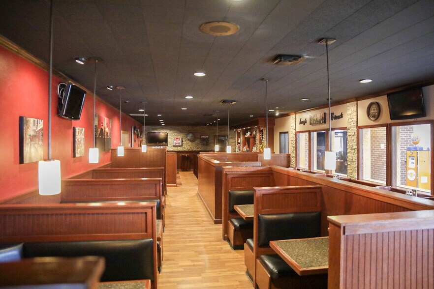 More Photos Of 4476 Business 220, Bedford Restaurant For Sale