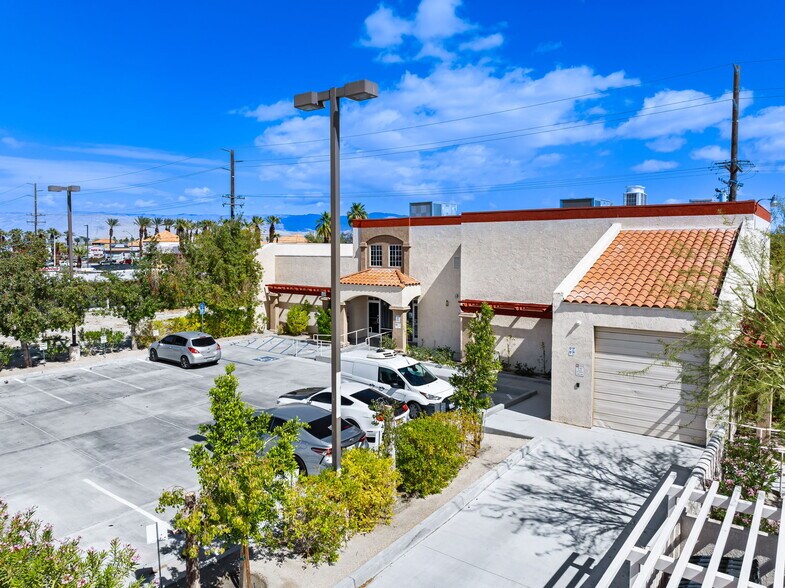 More Photos Of 32475 Date Palm Dr, Cathedral City Freestanding For Lease