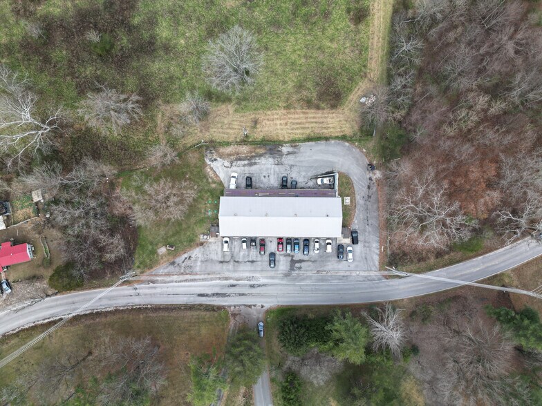 More Photos Of 2465 Benton Young Rd, Cookeville Apartments For Sale