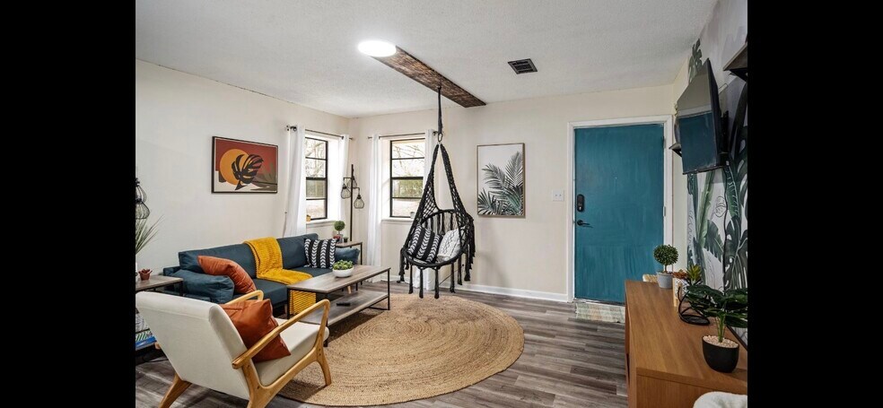 More Photos Of 2001 N 61st Ave, Pensacola Apartments For Sale