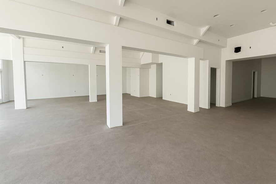 More Photos Of 11829 Wilshire Blvd, Los Angeles Storefront For Sale