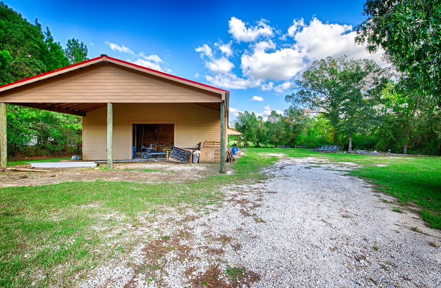 More Photos Of 16259 FM 149, Montgomery Light Manufacturing For Sale