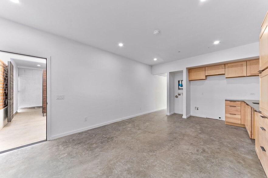 More Photos Of 21 Lalo Way, Tucson Multifamily For Sale