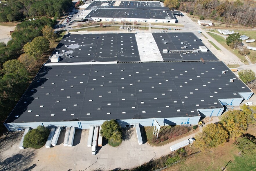 More Photos Of 1101 Syphrit Rd, Wellford Distribution For Lease