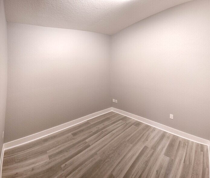 More Photos Of 1012 Airport Rd, Destin Office Residential For Sale