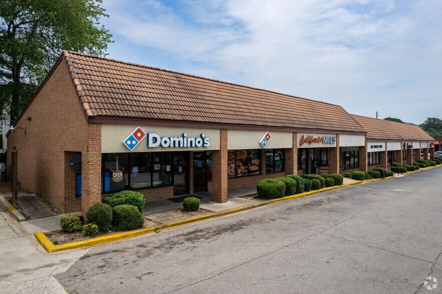 More Photos Of 1506-1524 Montclair Rd, Irondale General Retail For Lease