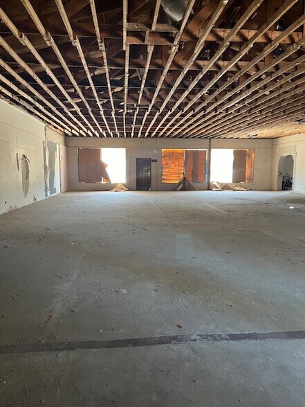 More Photos Of 2810 N 7th Ave, Phoenix Storefront For Lease