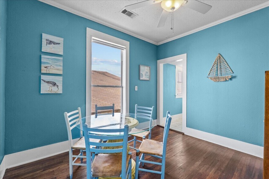 More Photos Of 1310 Avenue N 1/2, Galveston Apartments For Sale