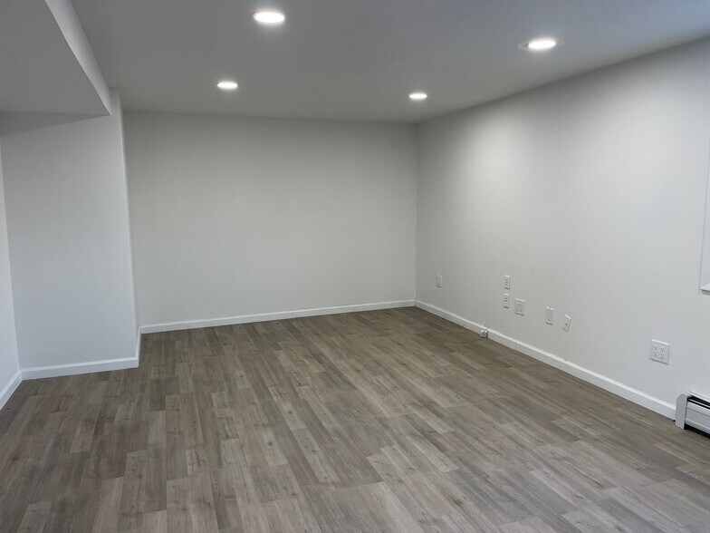 More Photos Of 949 Adelphia-Farmingdale Rd, Howell Loft Creative Space For Sale