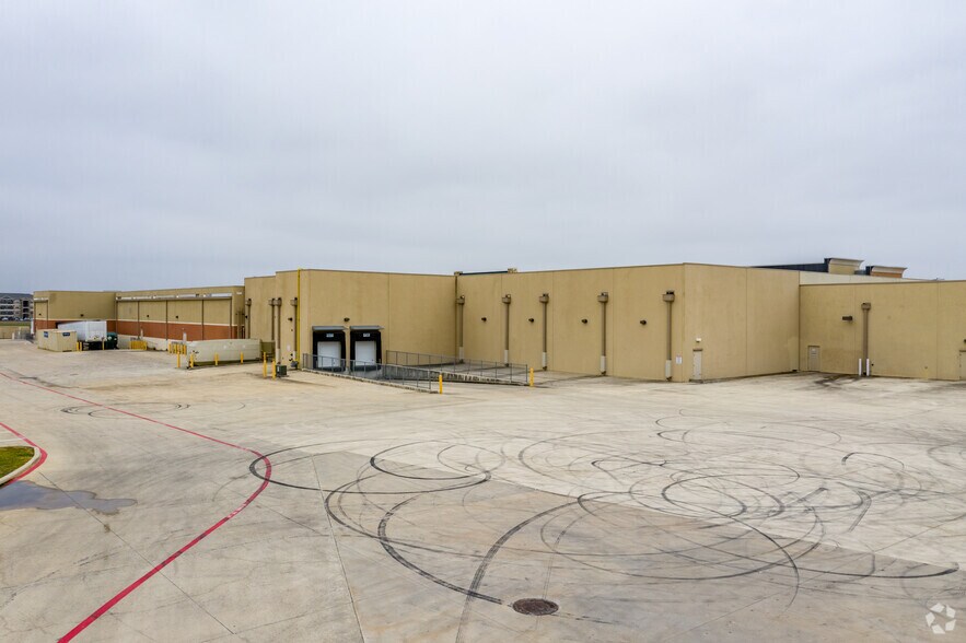 More Photos Of 161 Creekside Way, New Braunfels Unknown For Lease