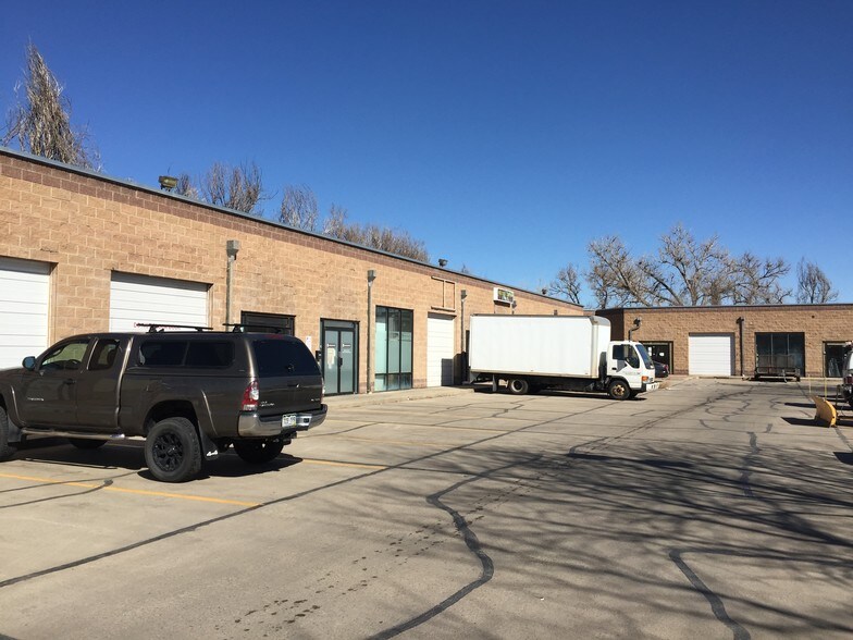 More Photos Of 5650 N Washington St, Denver Showroom For Lease