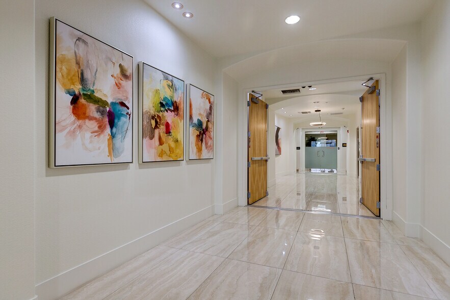More Photos Of 8925 W Russell Rd, Las Vegas Office For Lease