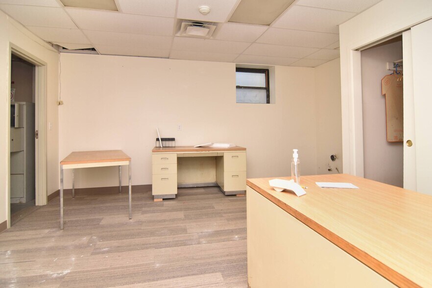 More Photos Of 862 Charles St, Providence Medical For Sale