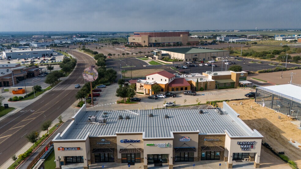 More Photos Of 6516 Arena, Laredo Restaurant For Sale