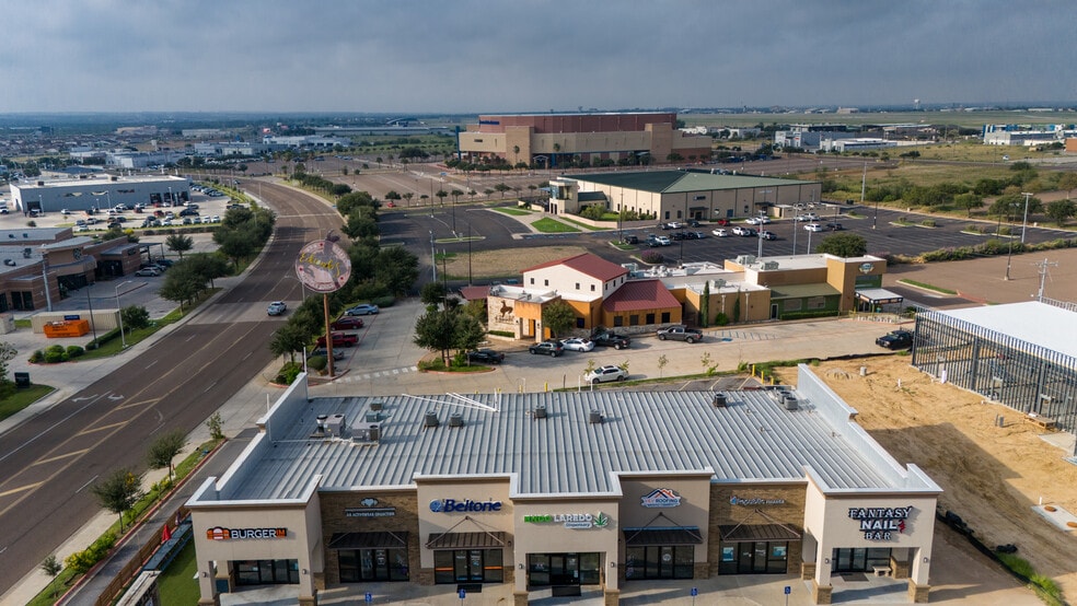 More Photos Of 6516 Arena, Laredo Restaurant For Sale