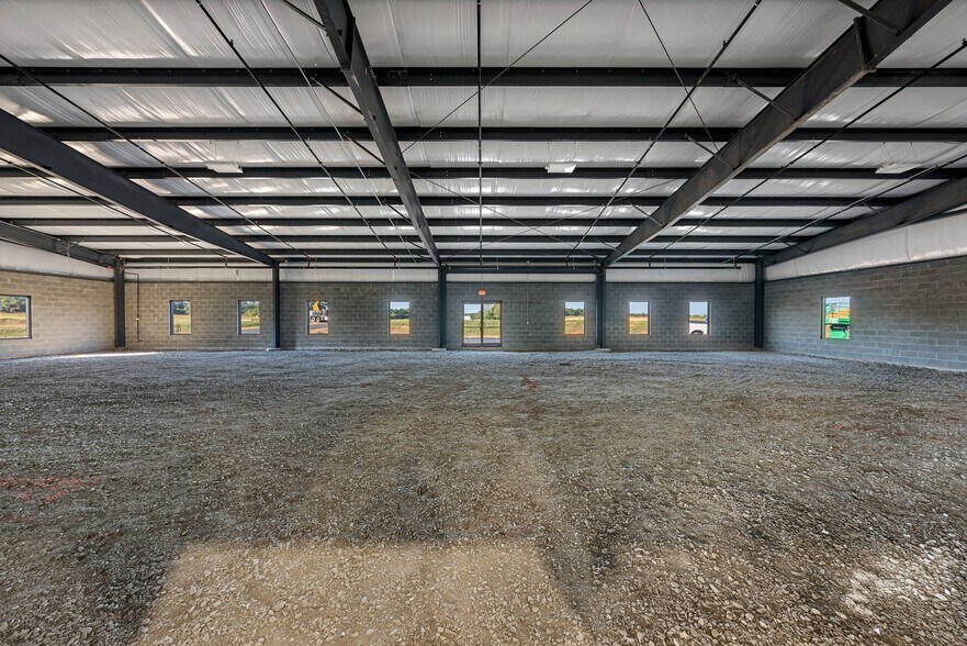 More Photos Of 55 Bagwell Blvd, Scottsville Warehouse For Lease
