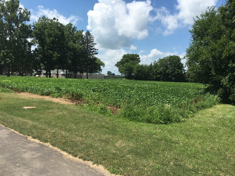 More Photos Of 901 N Bridge St, Yorkville Land For Sale