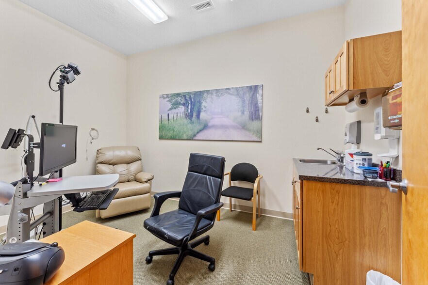 More Photos Of 2199 Cheat Rd, Morgantown Medical For Sale