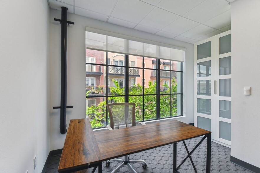 More Photos Of 1919-1925 E 6th Ave, Tampa Office For Sale