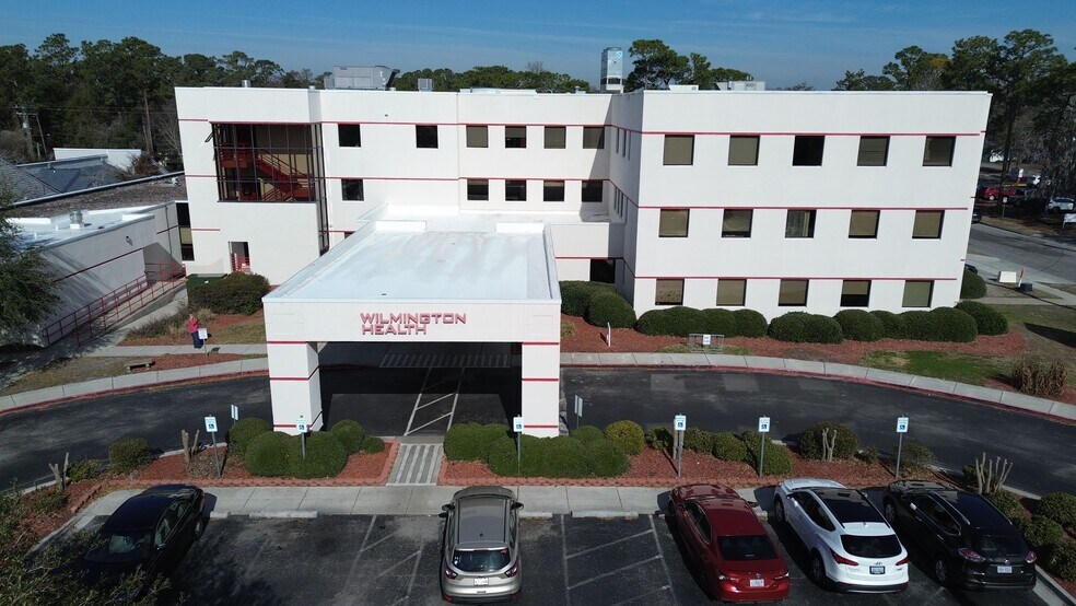 Primary Photo Of 1202 Medical Center Dr, Wilmington Hospital For Lease