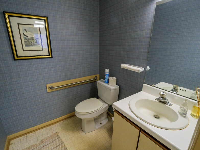 More Photos Of 3200 Croasdaile Dr, Durham Office For Sale