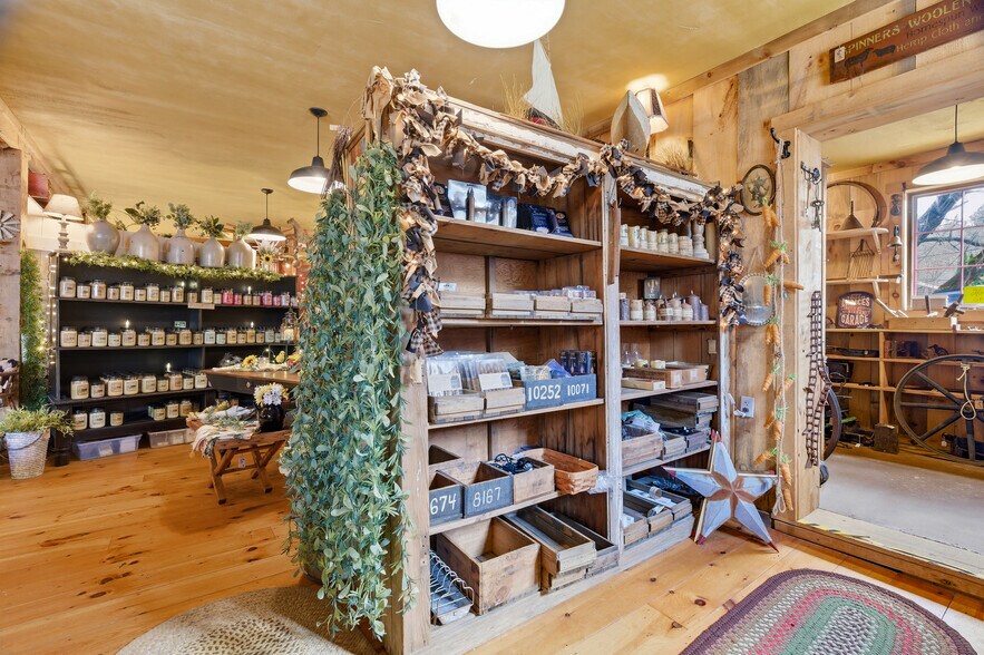 More Photos Of 953 Victory Hwy, Burrillville Bar For Sale